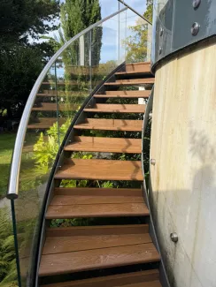 composite decking for balcony and stairs